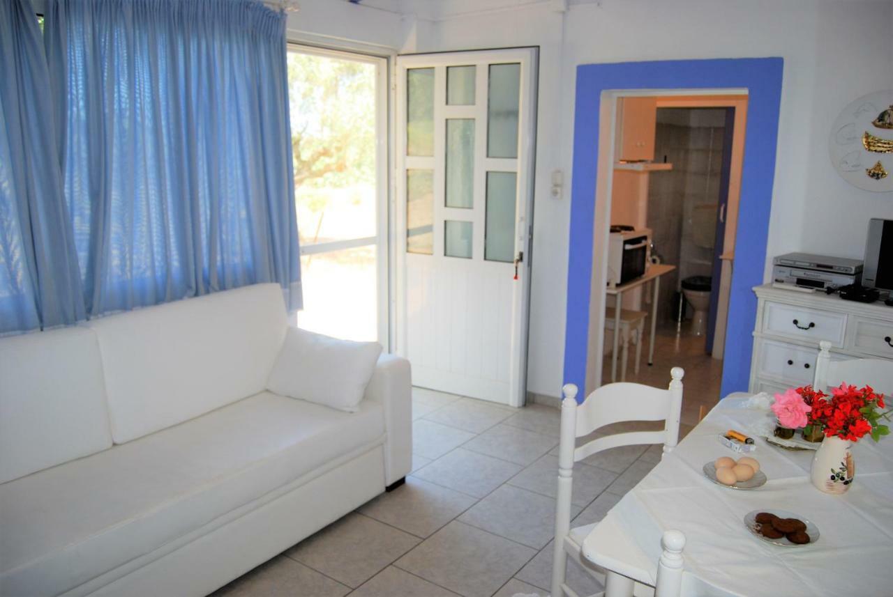 Killini Cottage Studio The Small Cyclades Kastro-Kyllini エクステリア 写真